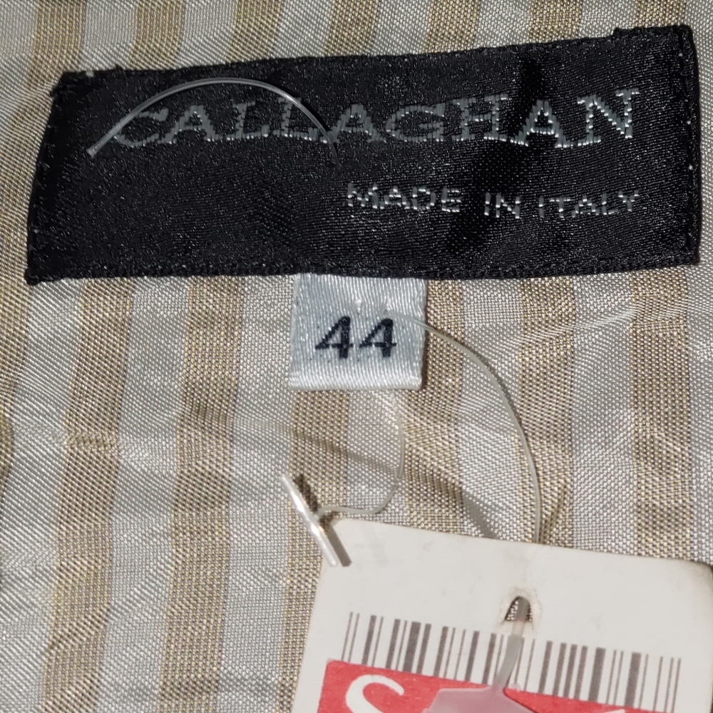 THIS IS VINTAGE AND RARE. - Picture 2 of 3